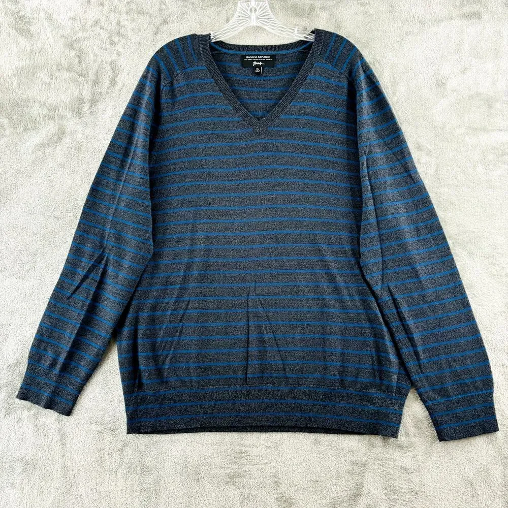 Banana Republic Italian Merino Wool V-Neck Sweater Mens XL Gray Stripe Easy Care